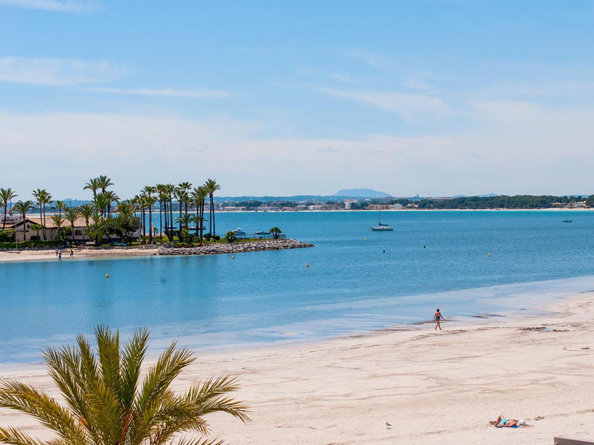 Xara New At The For 6 By Bebreeze Alcudia (Mallorca)