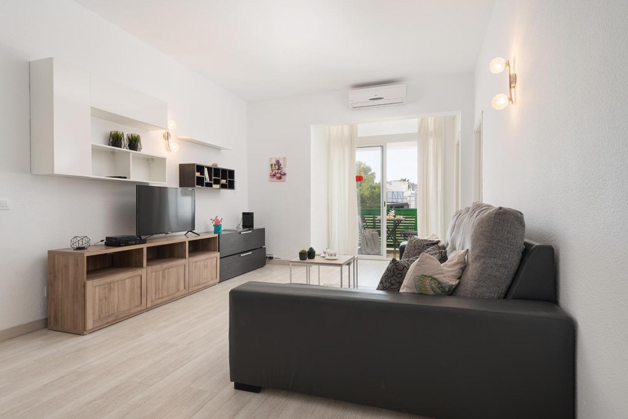 Xara New At The For 6 By Bebreeze Apartment Alcudia (Mallorca)